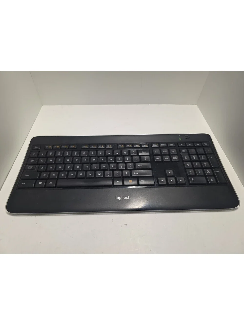 Logitech K800 Y-R0065 Illuminated Wireless Keyboard NO DONGLE/RECEIVER
